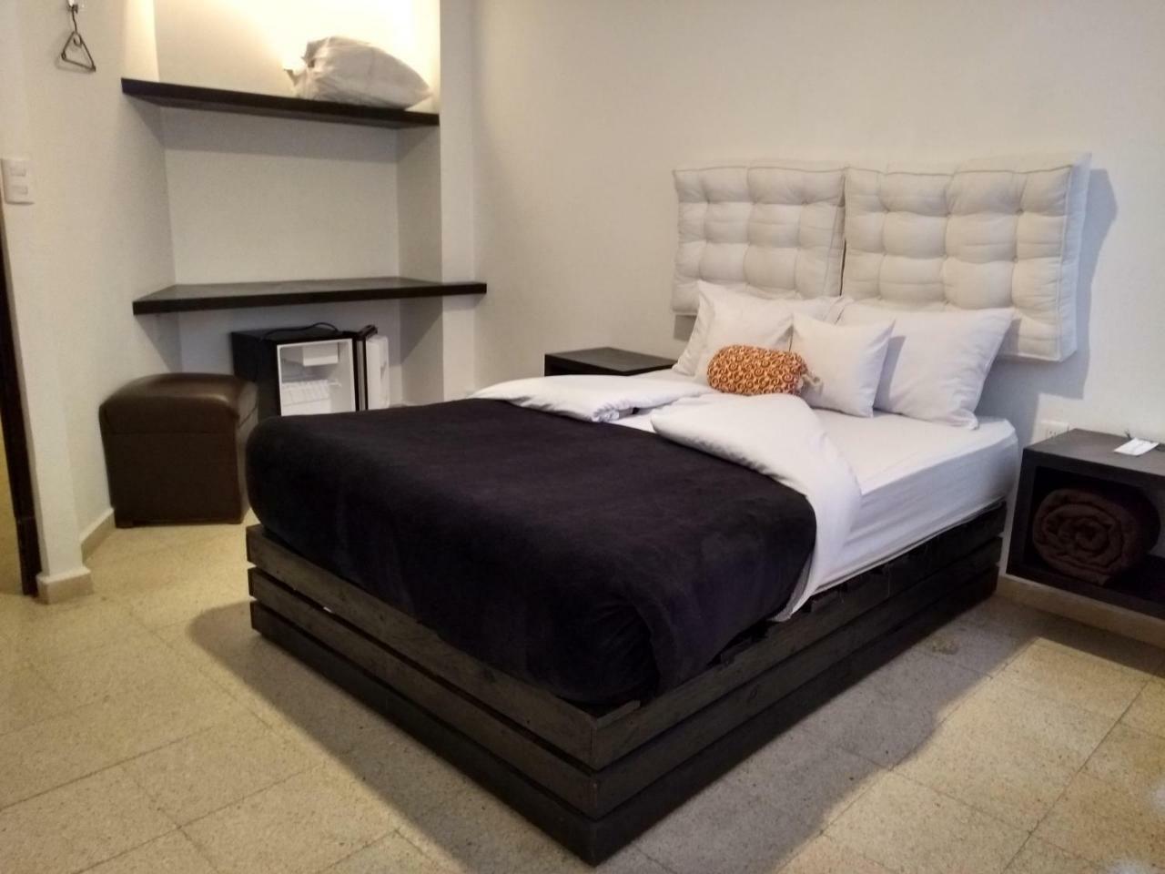 Suites 201 Пуебла Екстериор снимка