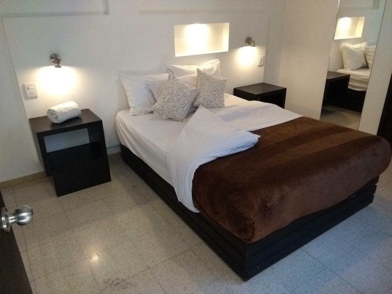 Suites 201 Пуебла Екстериор снимка